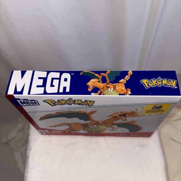 MATTEL MEGA CONSTRUX Pokemon Charizard with POKE BALL PIN 222 Pieces Sealed NEW - Picture 2 of 12
